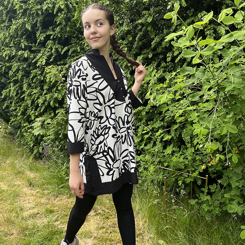 Tunique taille M (plusieurs modèles) - Graphic